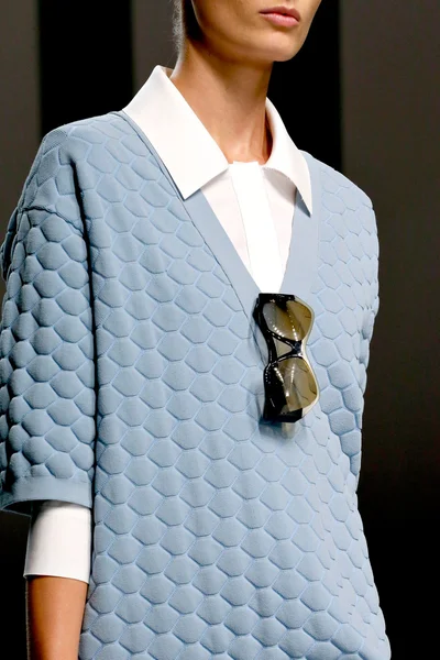 Look 28
